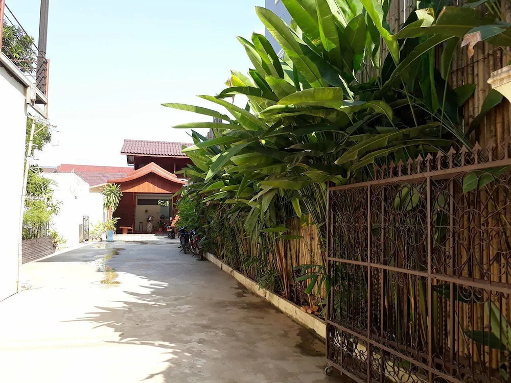 Phubarn Inn