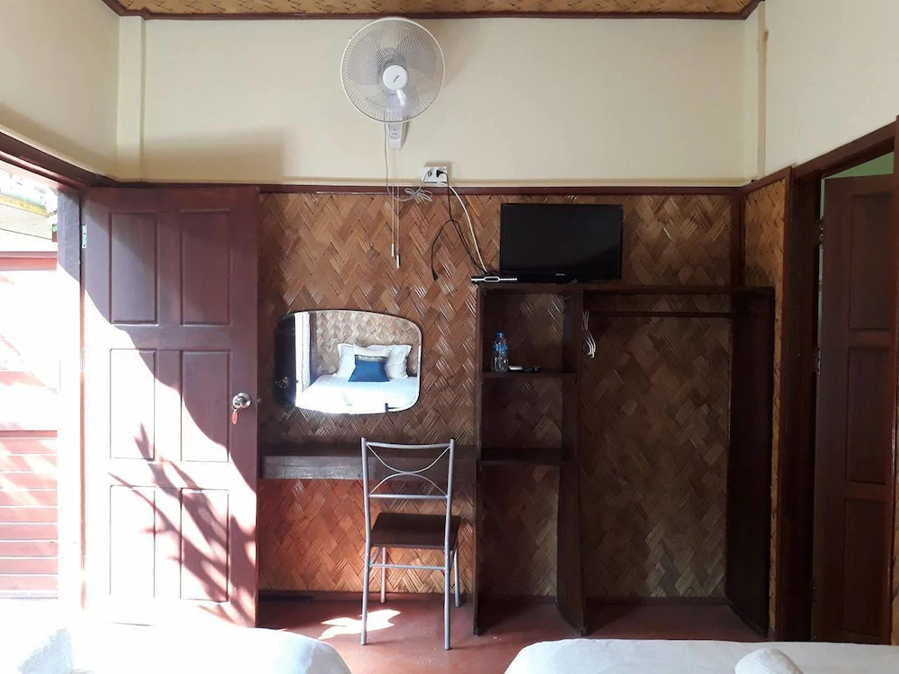 Phubarn Inn