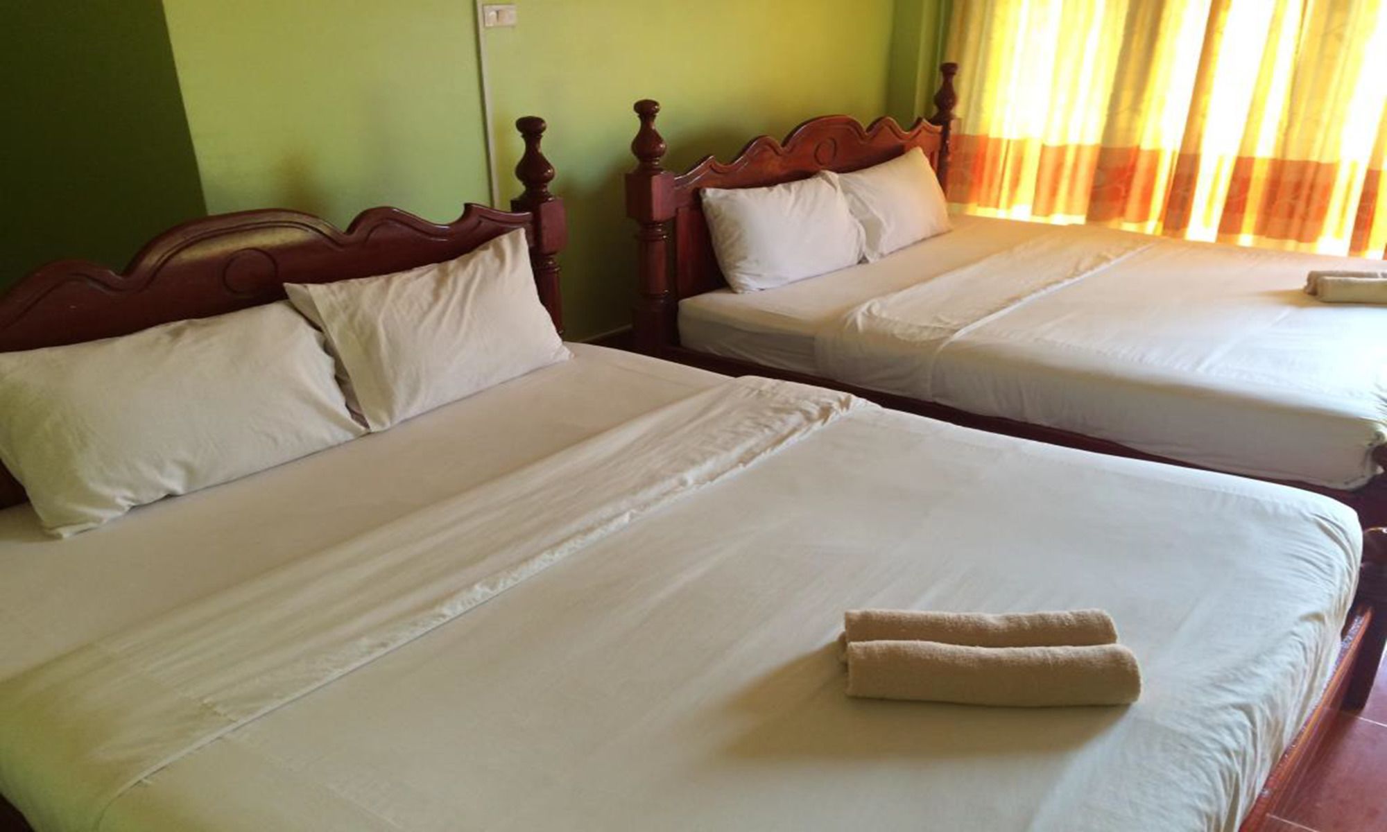 Popular View Guesthouse