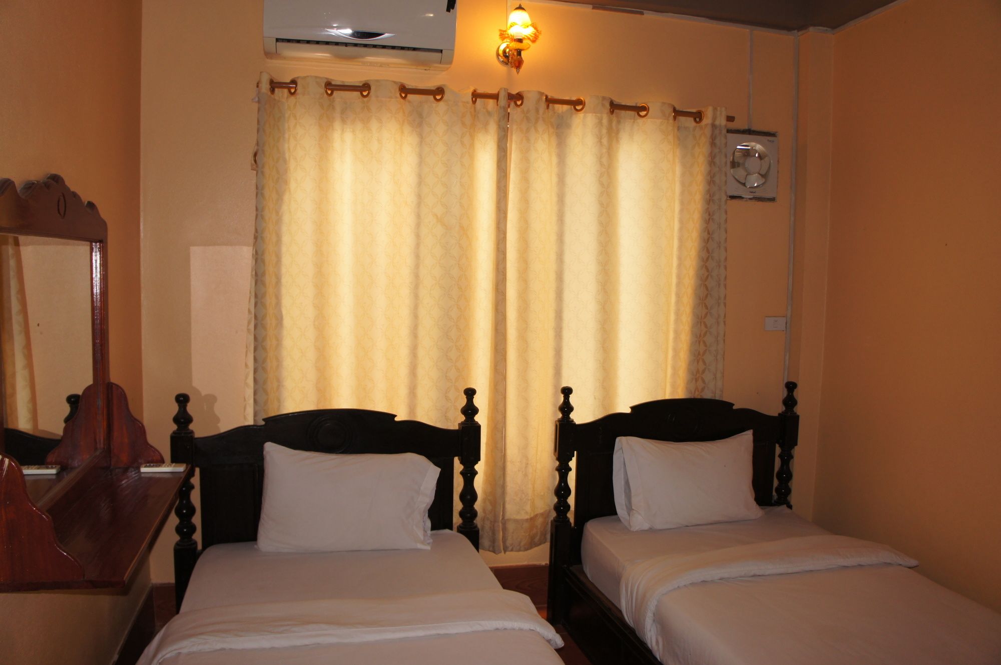 Popular View Guesthouse