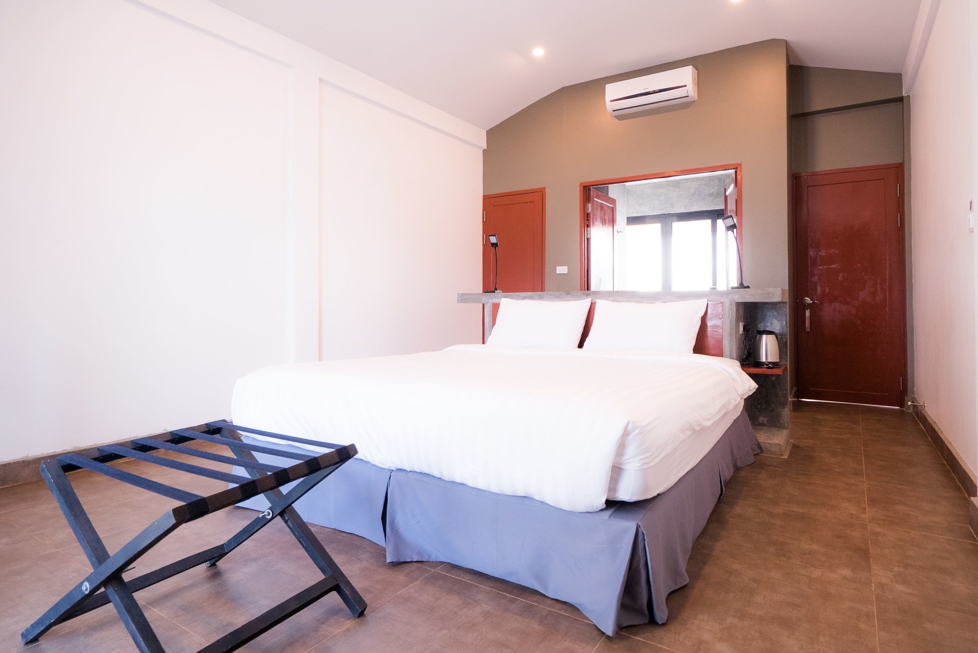 Sanctuary Nam Ngum Beach Resort