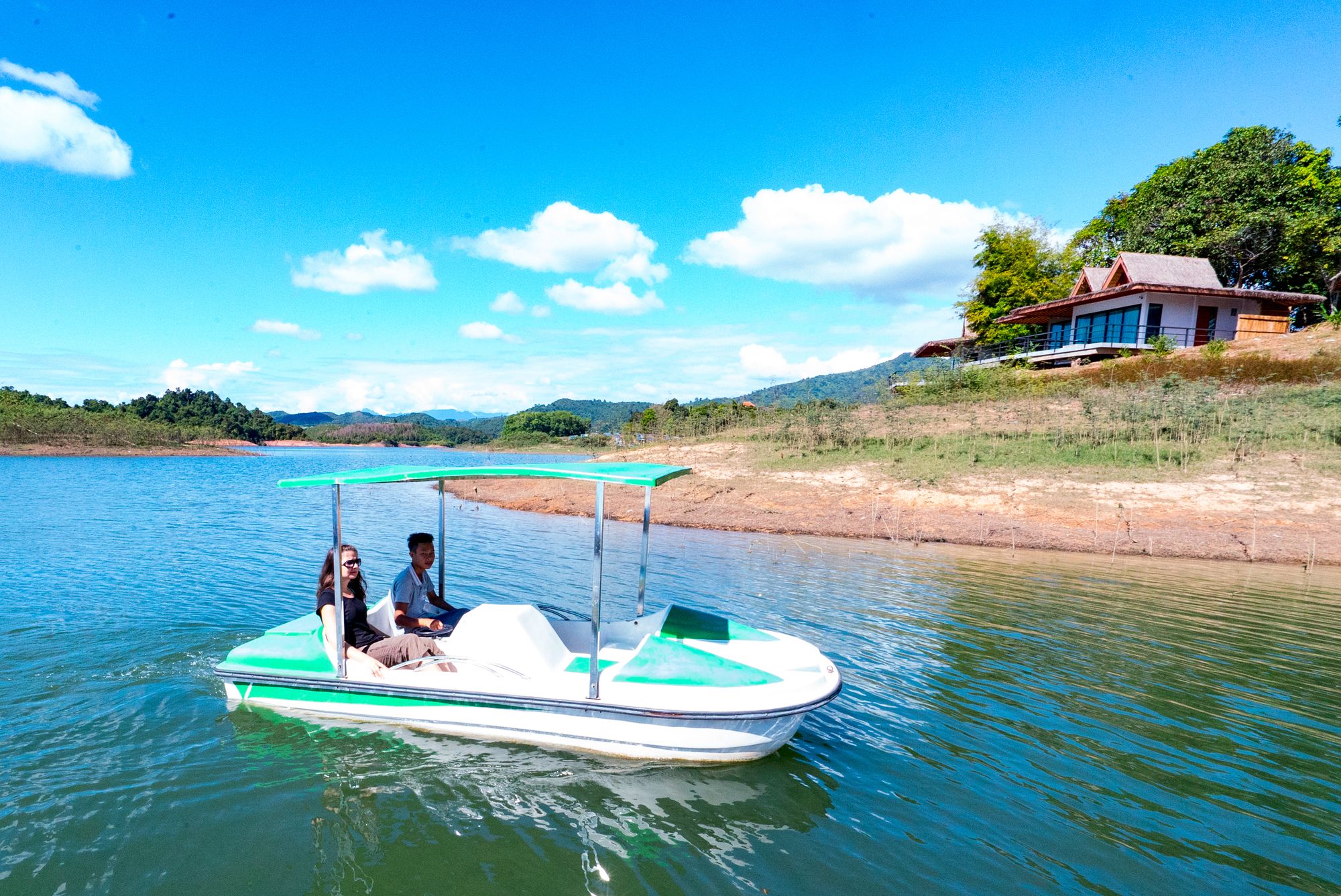 Sanctuary Nam Ngum Beach Resort