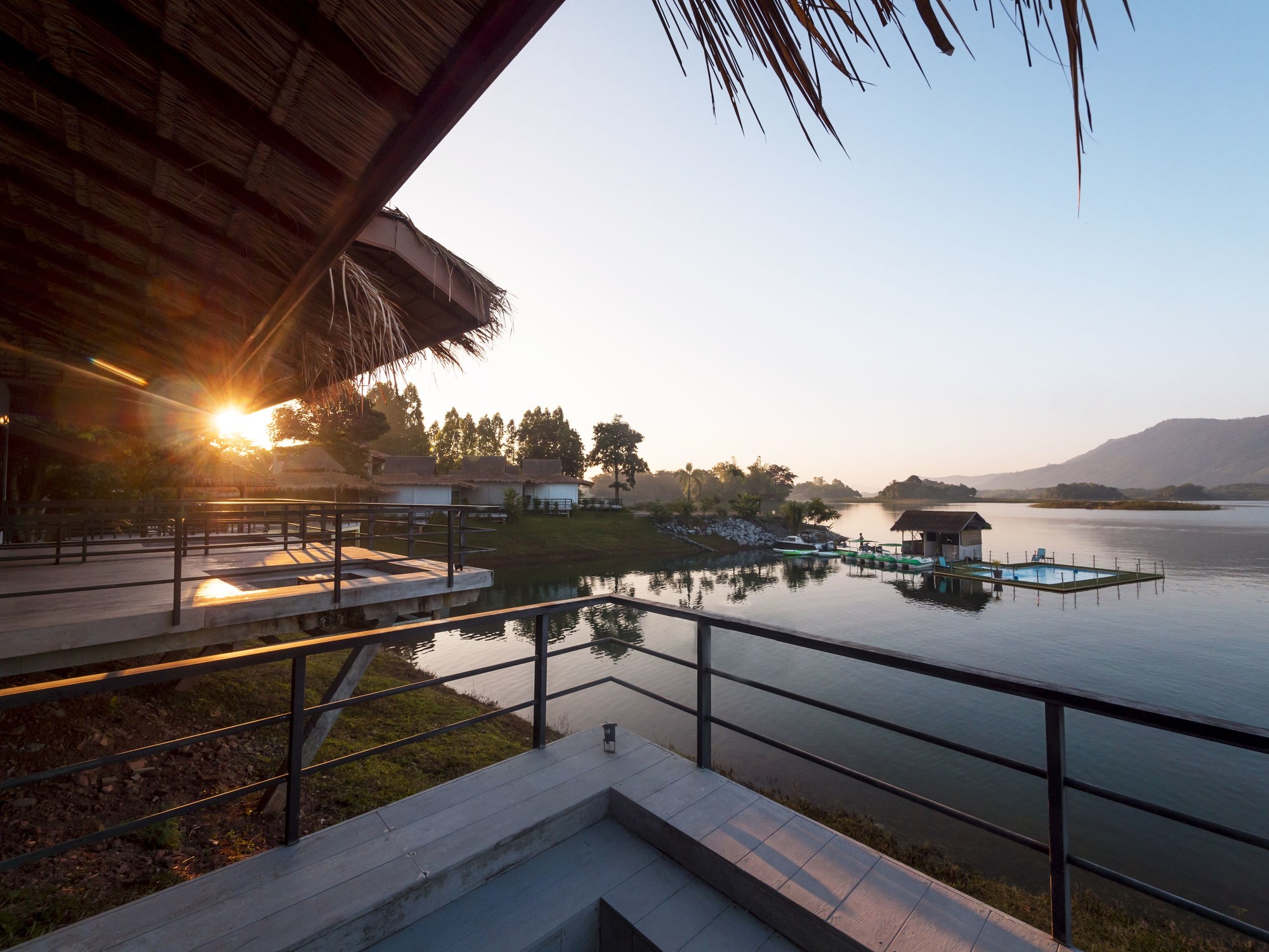 Sanctuary Nam Ngum Beach Resort