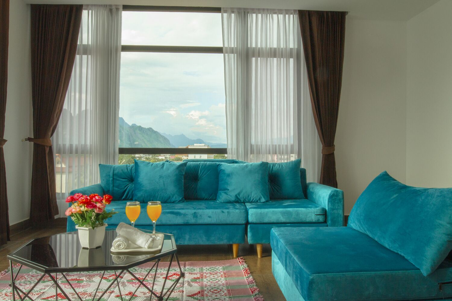 Serene Premier Vang Vieng Hotel