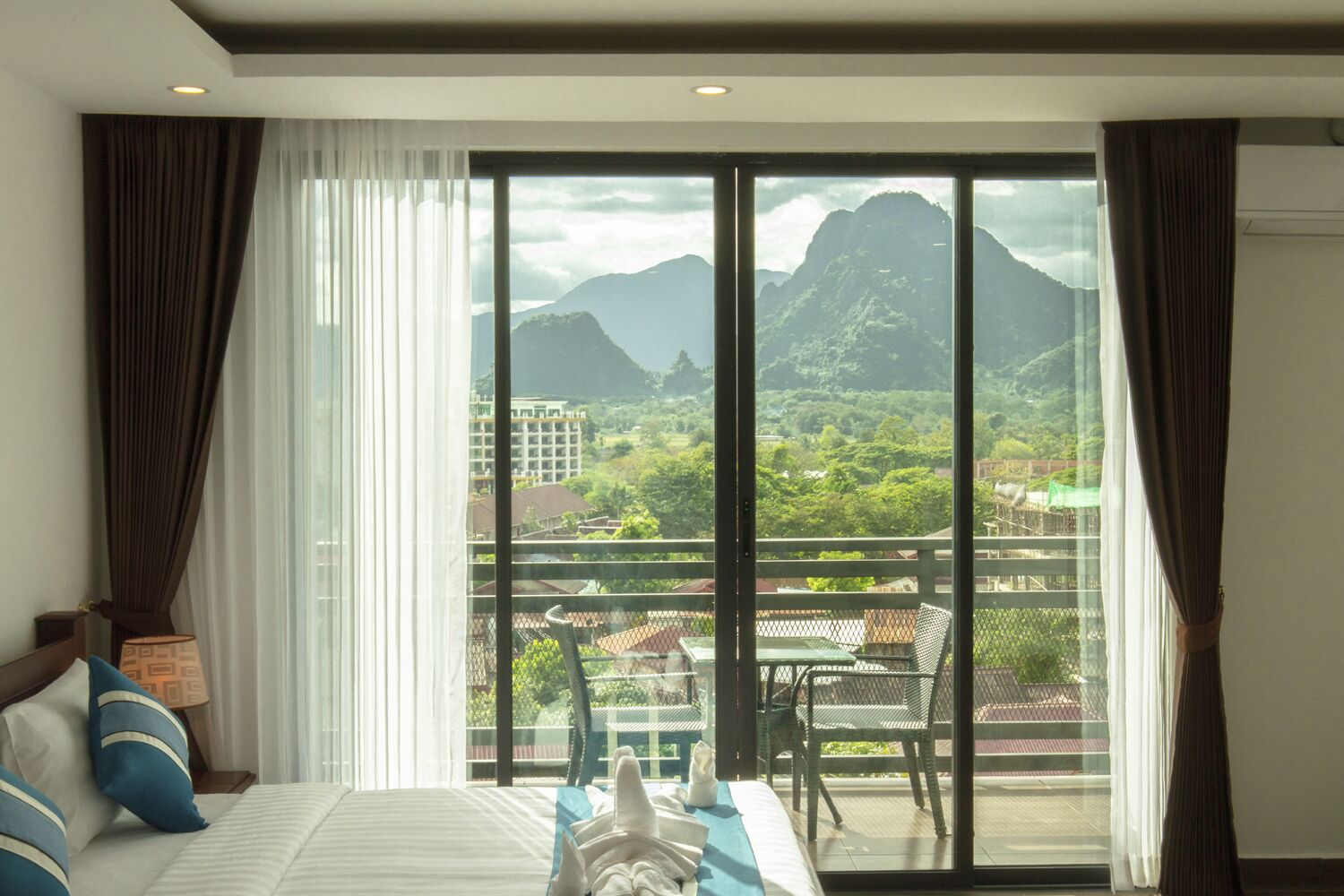 Serene Premier Vang Vieng Hotel