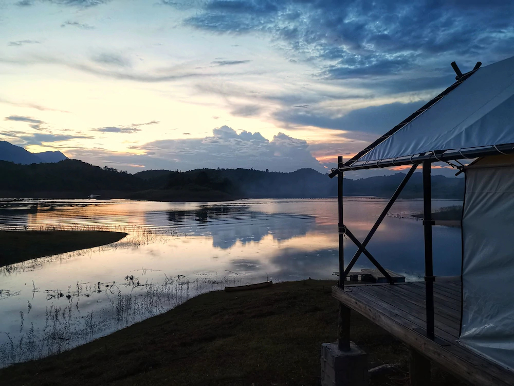 Sunset Nam Ngum Tented Resort