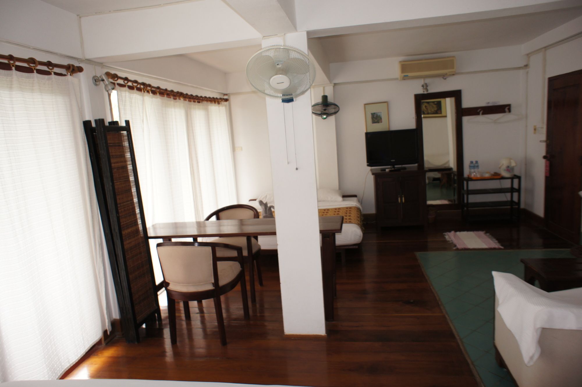 The Elephant Crossing Hotel