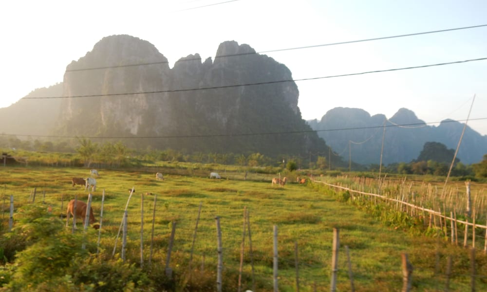 Vang Vieng Camellia Hotel