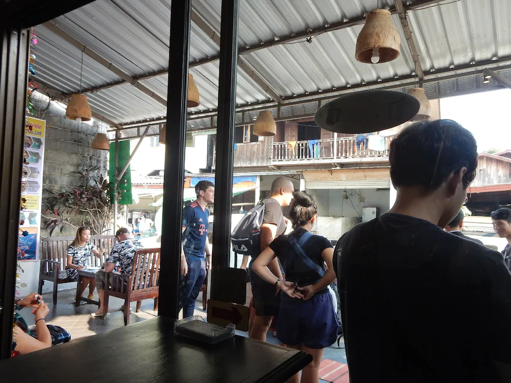 Vang Vieng Camellia Hotel