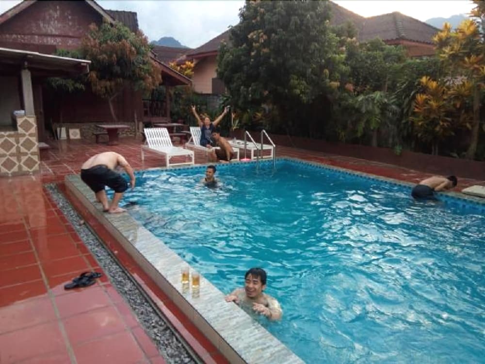 Vang Vieng Garden Bungalow