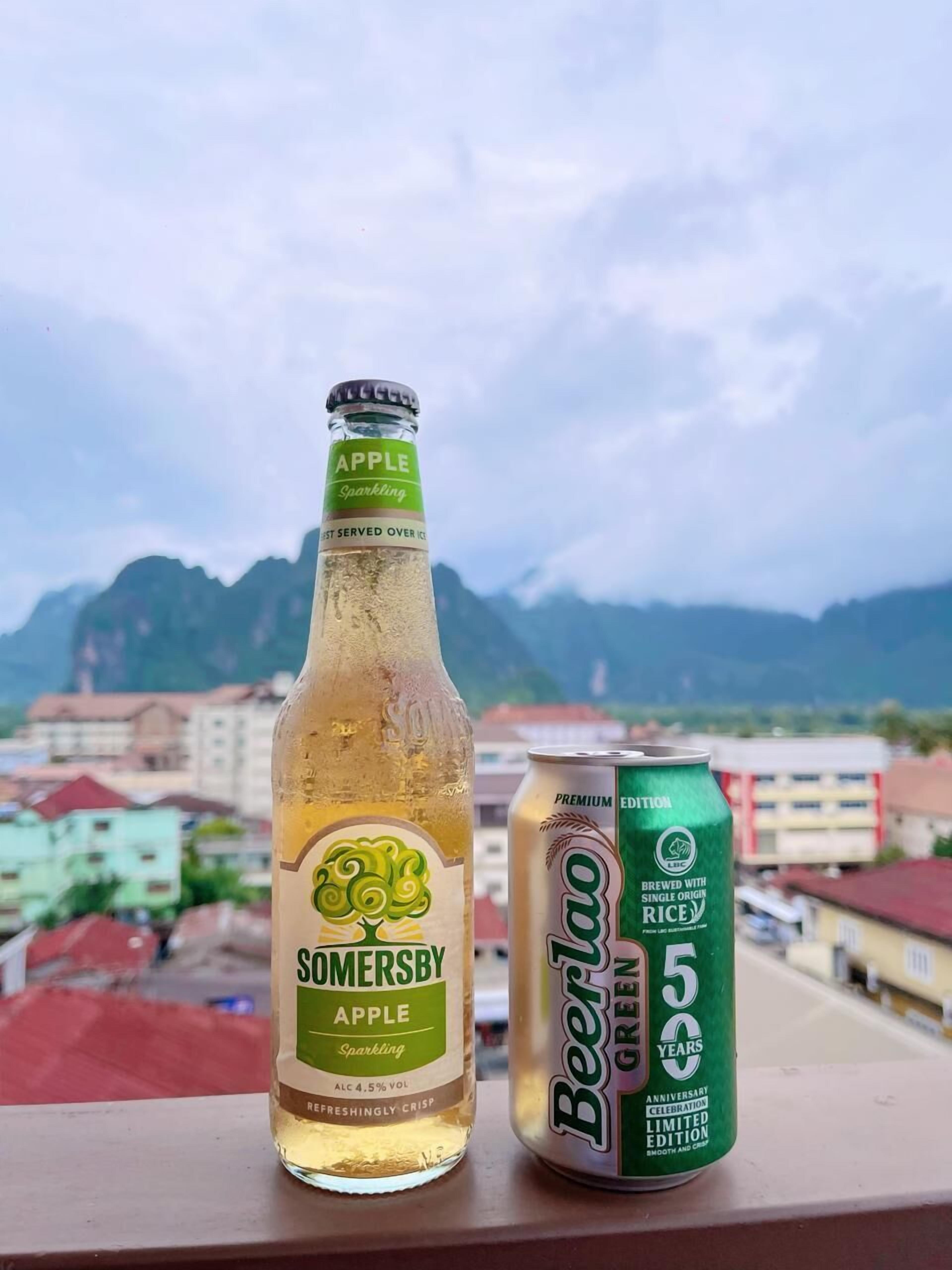 Vangvieng Sisavang Mountain View Hotel