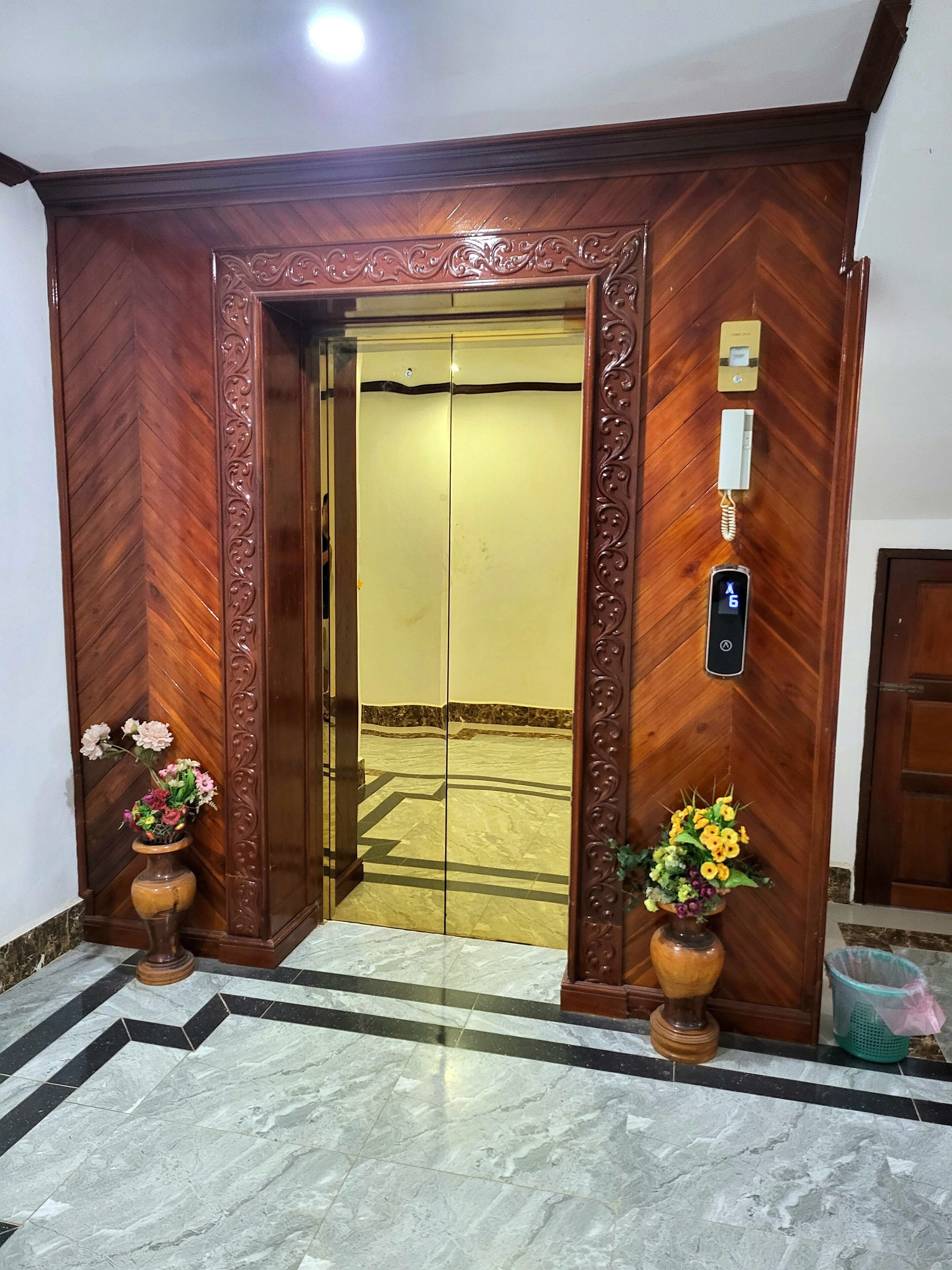 Vangvieng Sisavang Mountain View Hotel