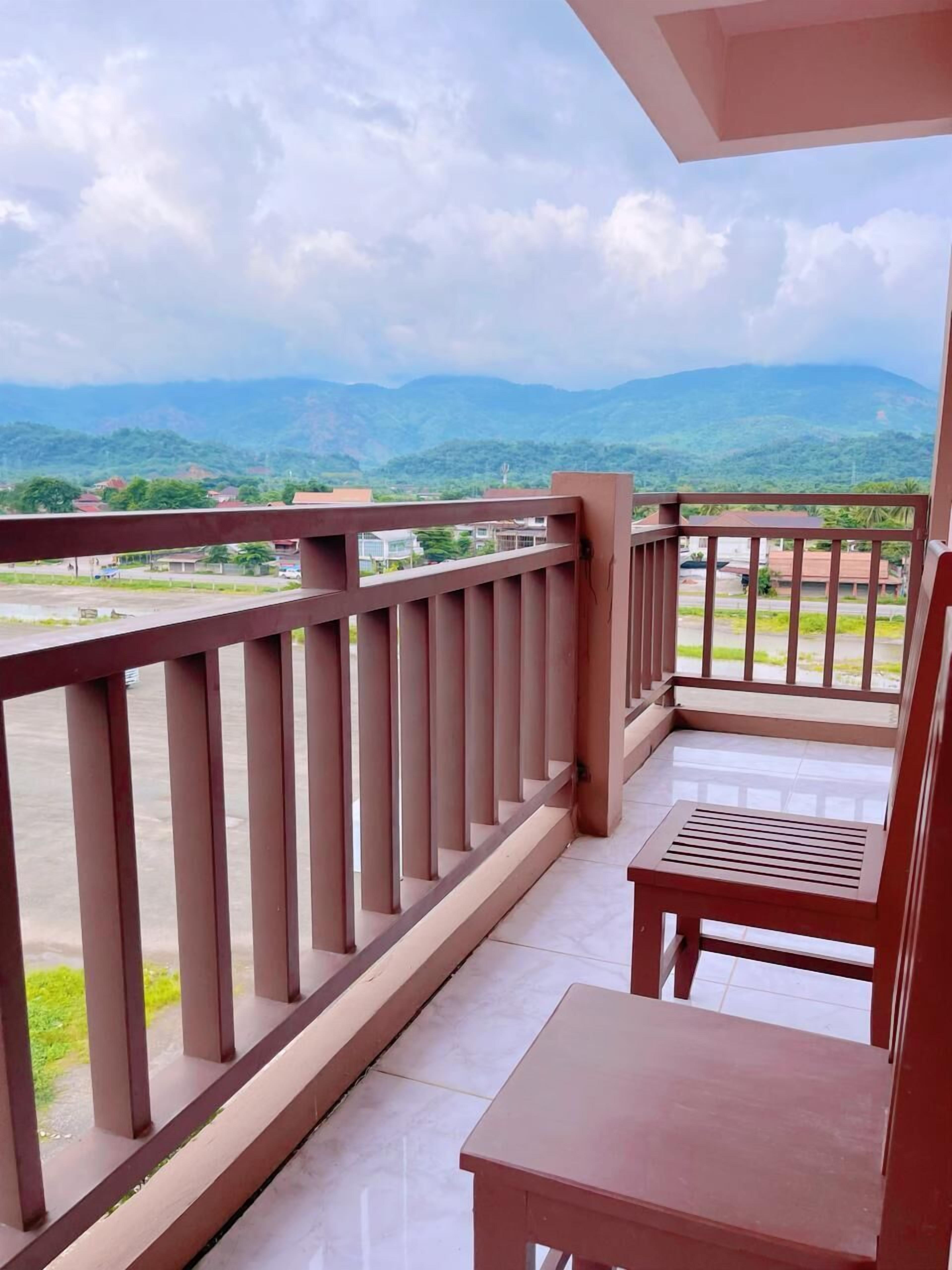 Vangvieng Sisavang Mountain View Hotel