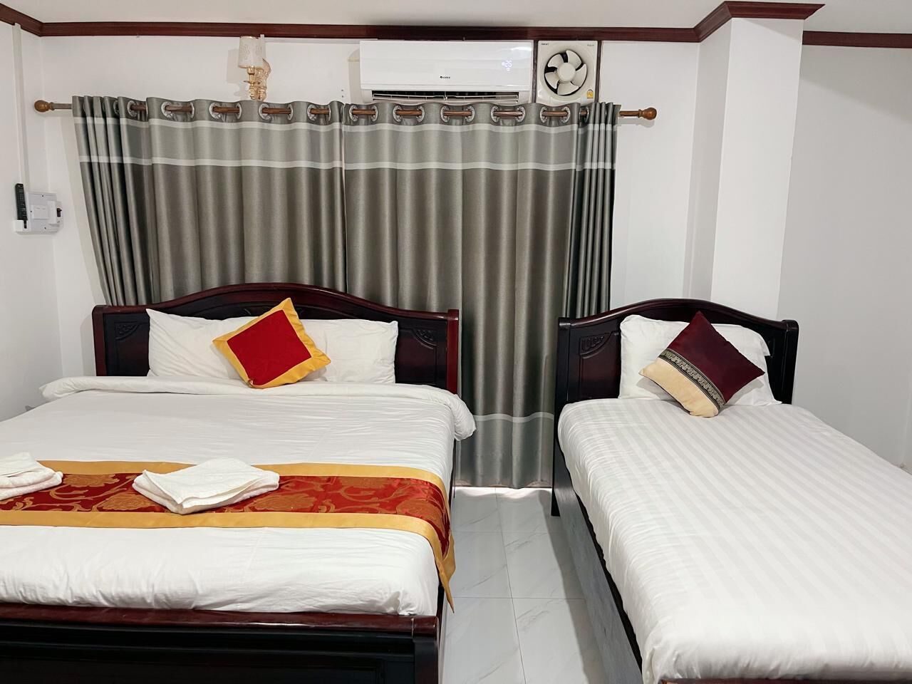 Vangvieng Sisavang Mountain View Hotel