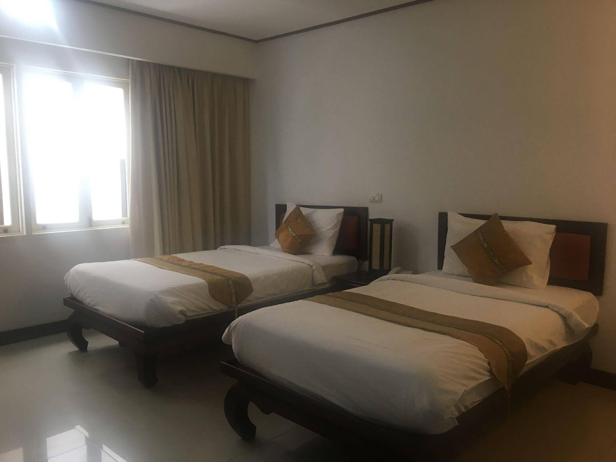 AV Hotel