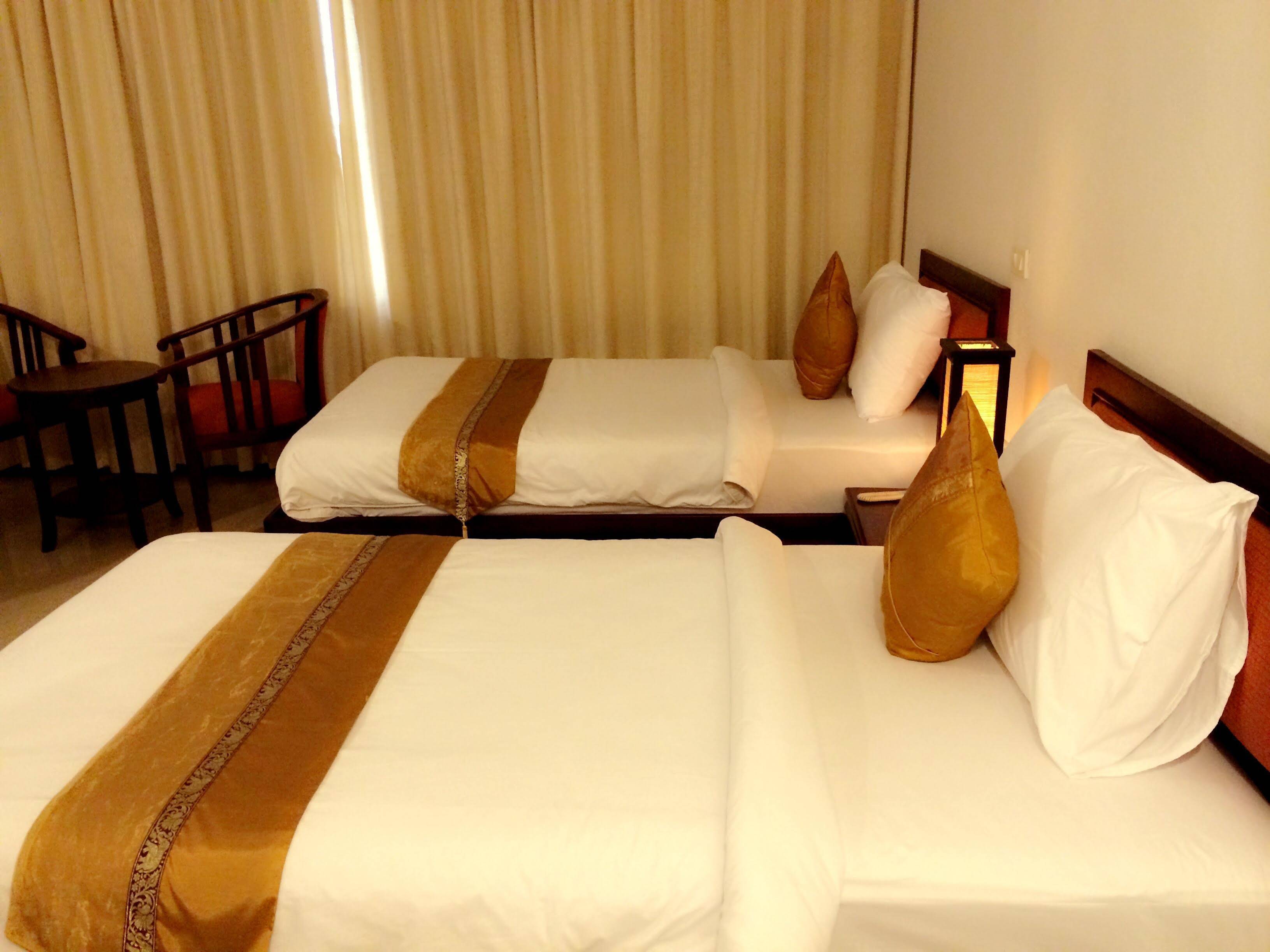 AV Hotel