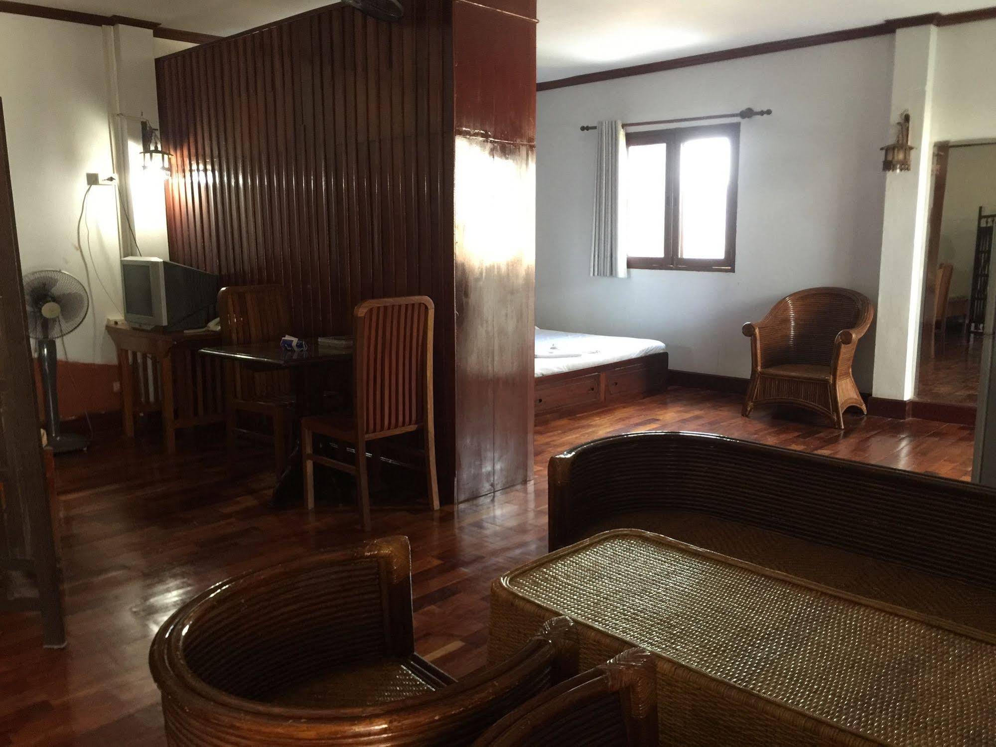 Be Na Cam Guesthouse