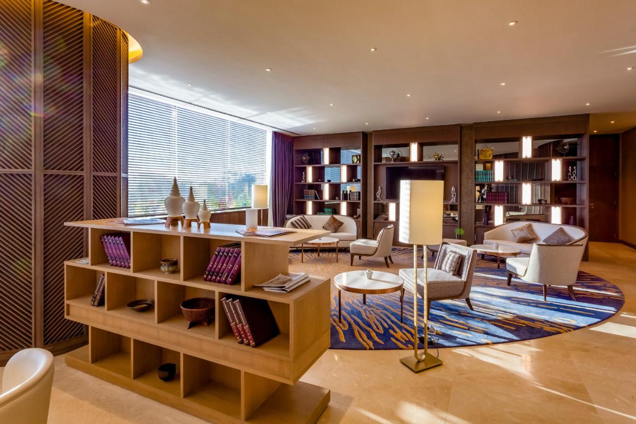 Crowne Plaza Vientiane