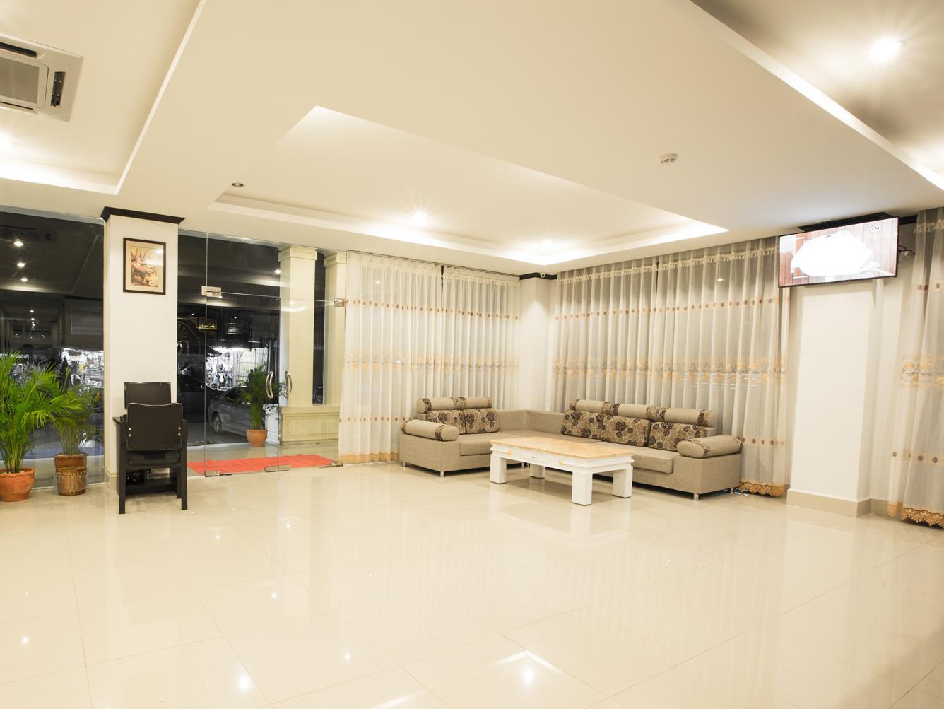 Douangchan Plaza Hotel