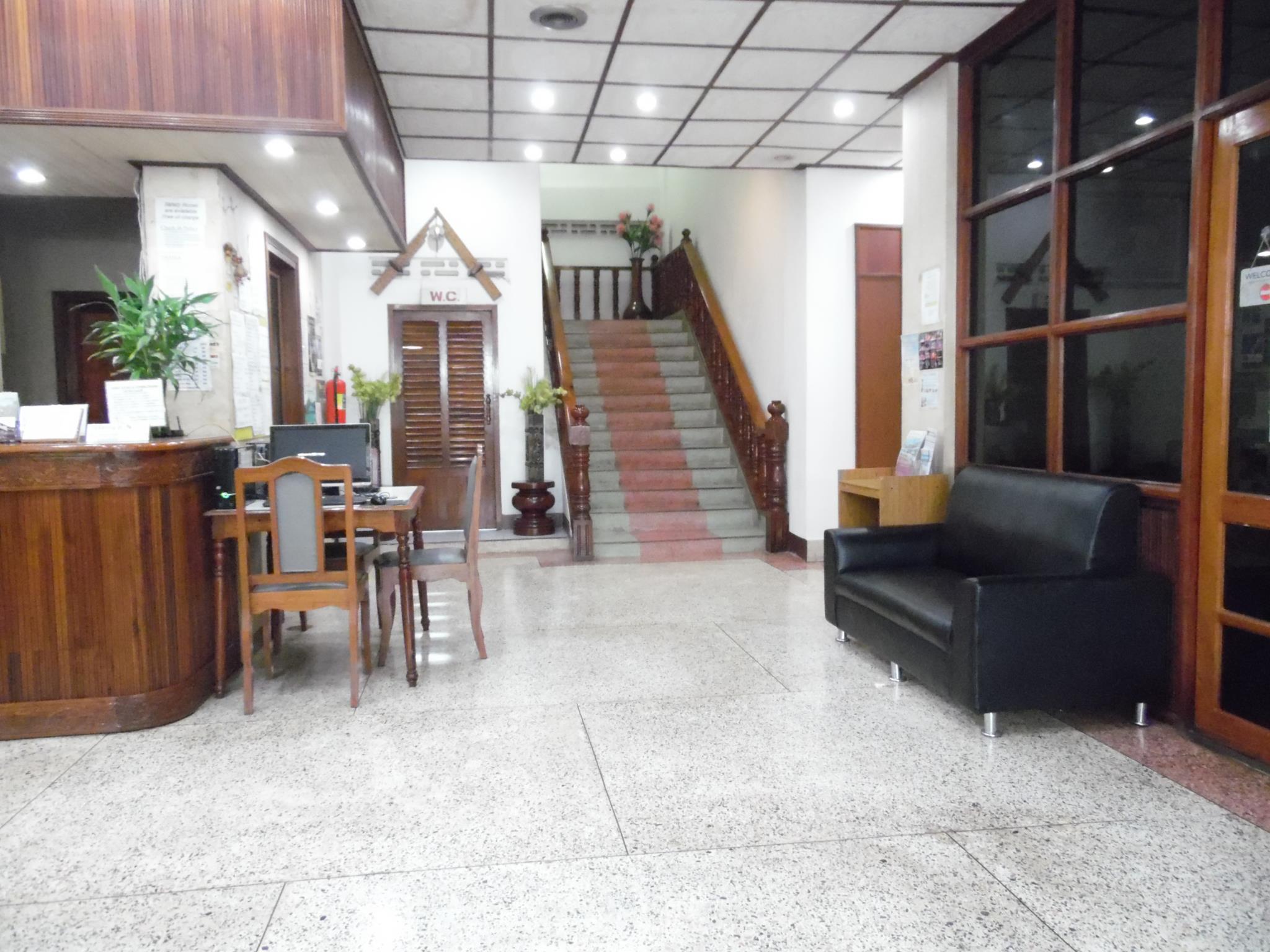 Douang Deuane Hotel