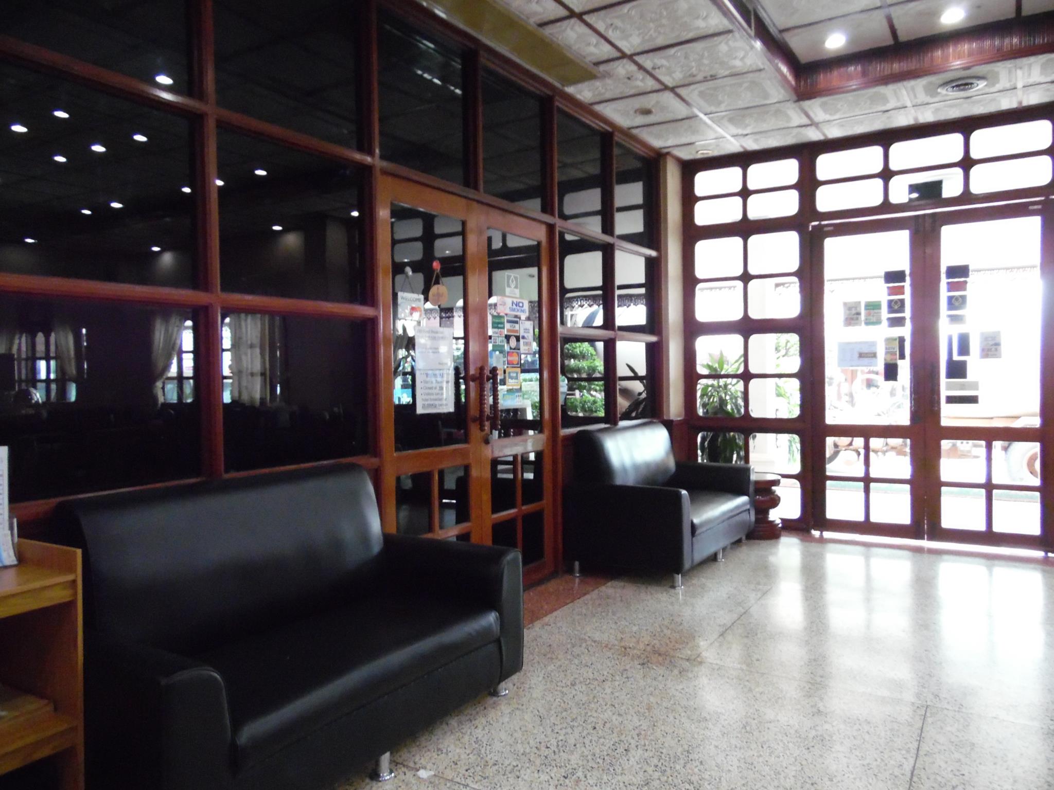 Douang Deuane Hotel