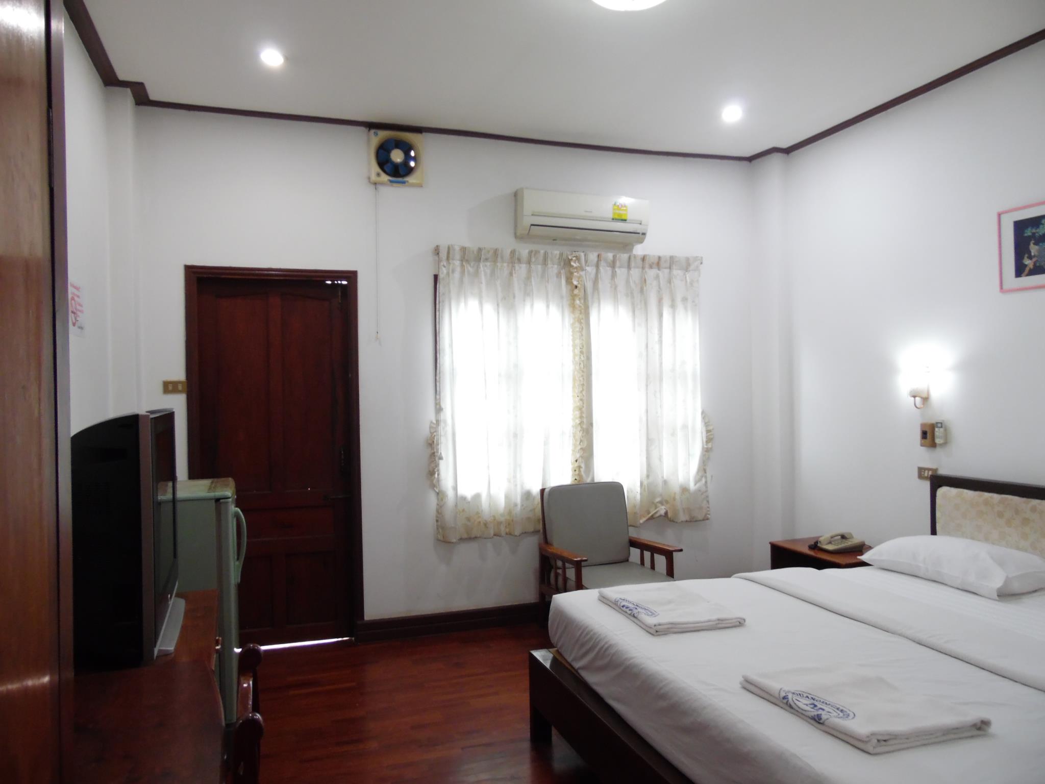 Douang Deuane Hotel
