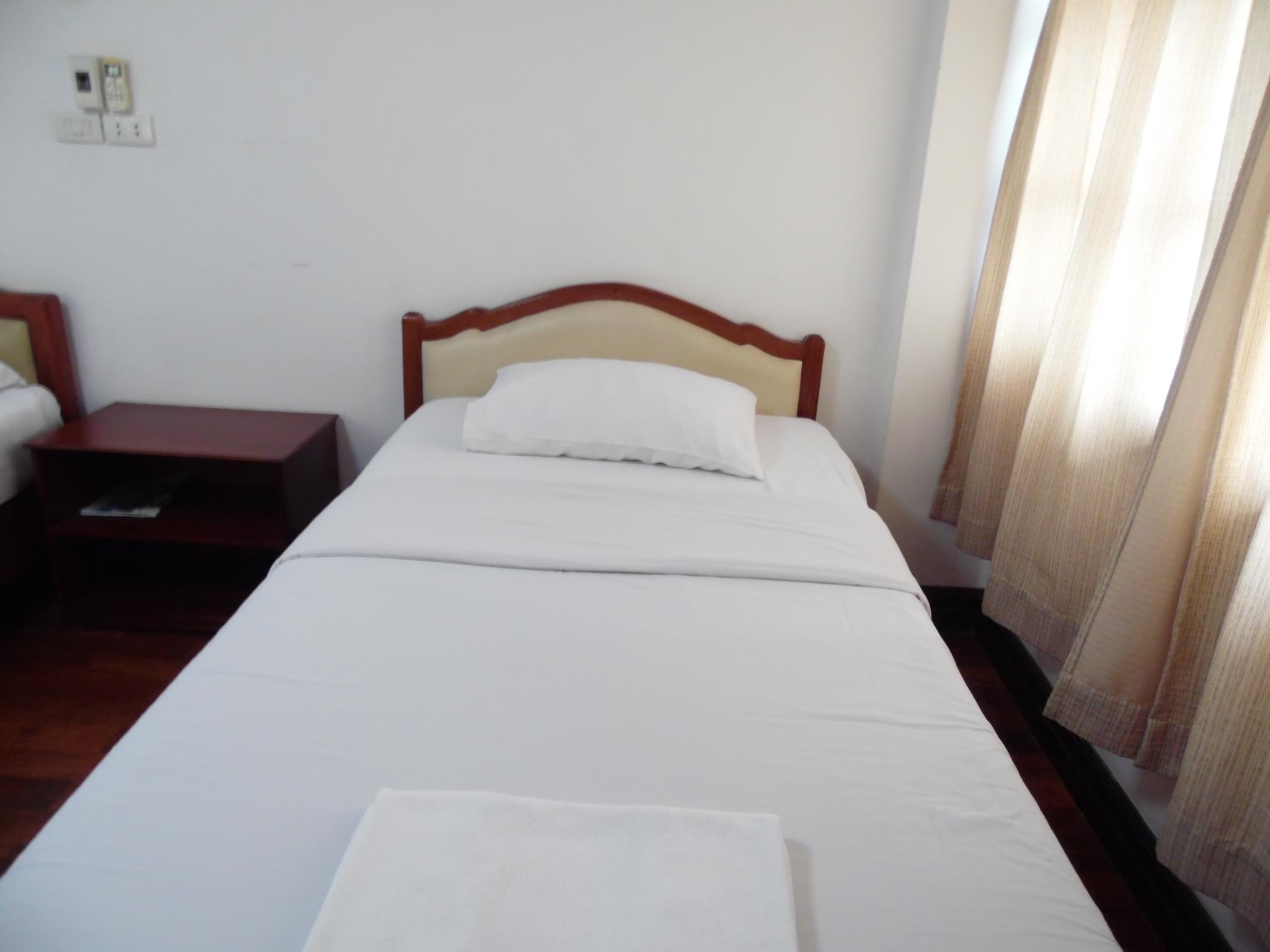 Douang Deuane Hotel