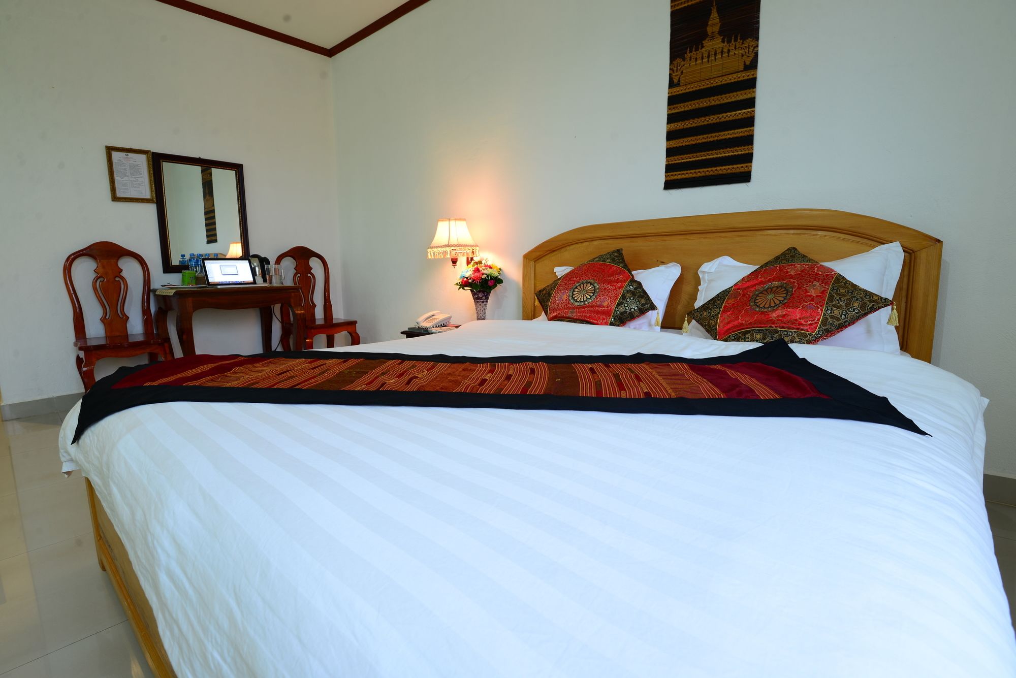 Douangpraseuth Hotel