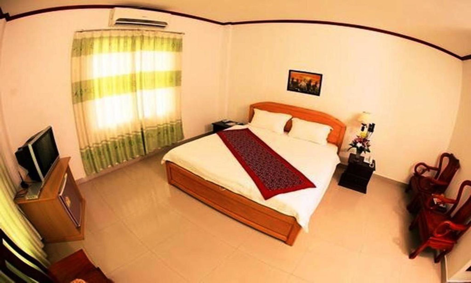 Douangpraseuth Hotel
