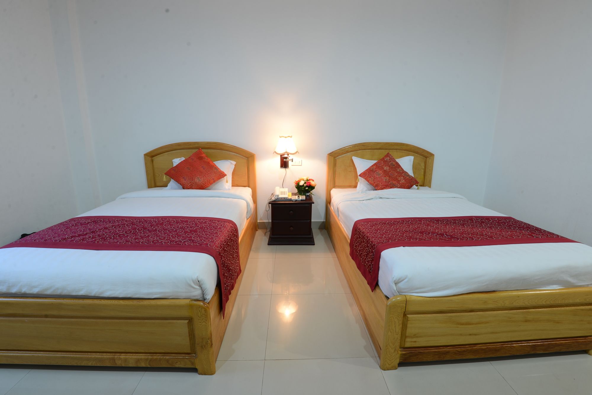 Douangpraseuth Hotel