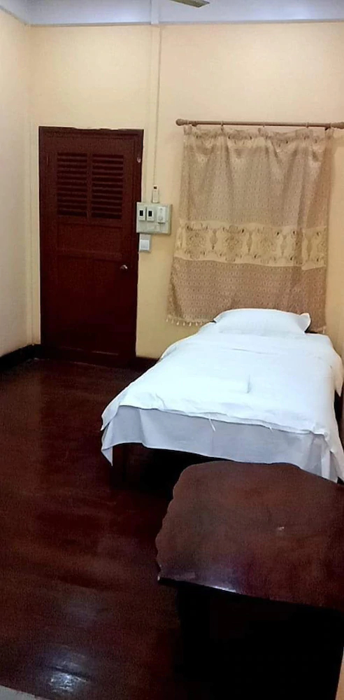 Green Land Hotel