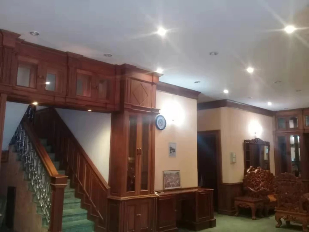 Green Land Hotel