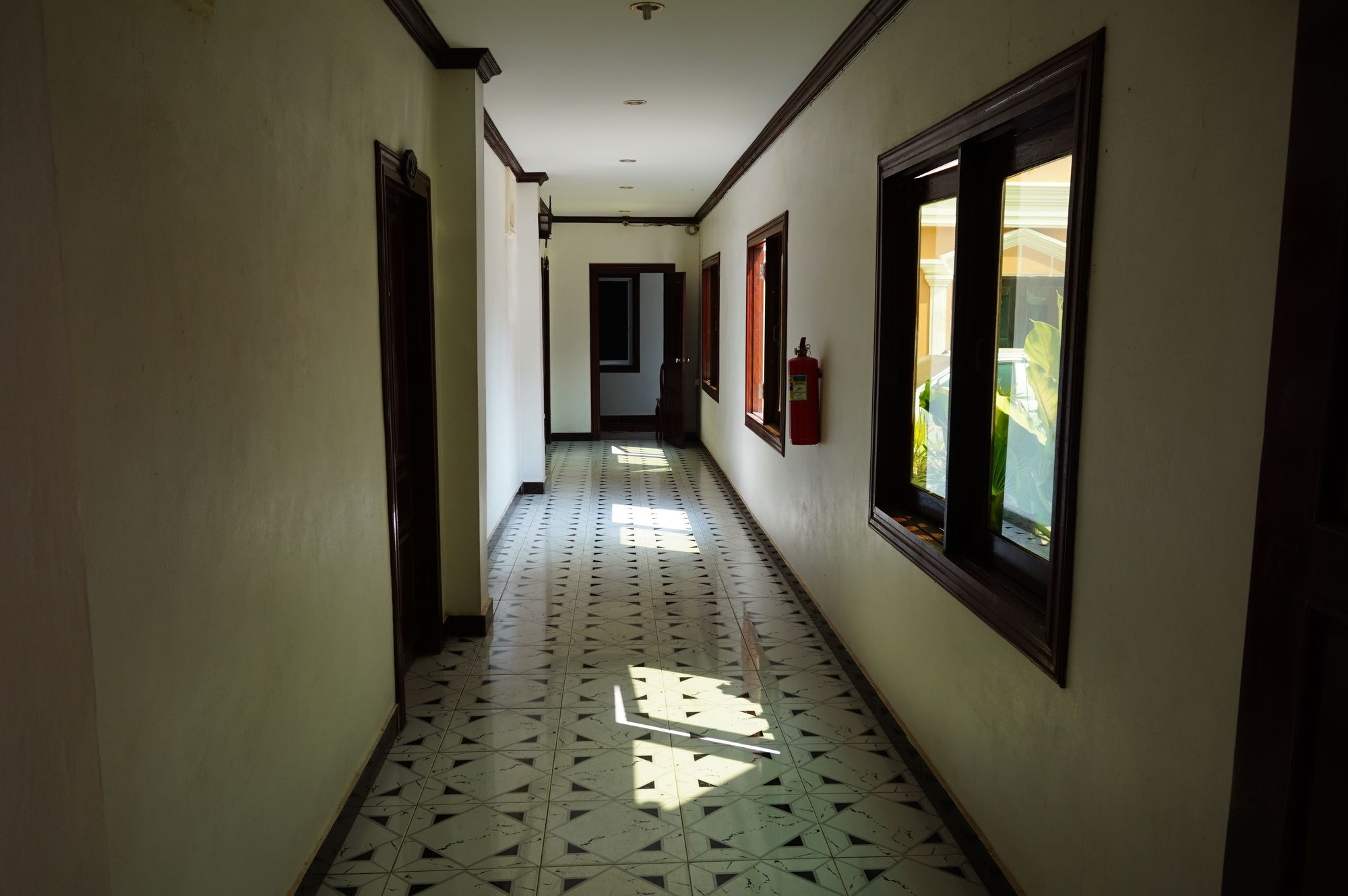 Khamsaner Hotel