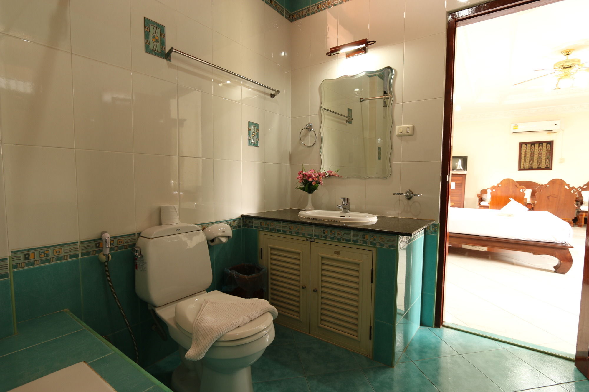 Lalco AR Hotel