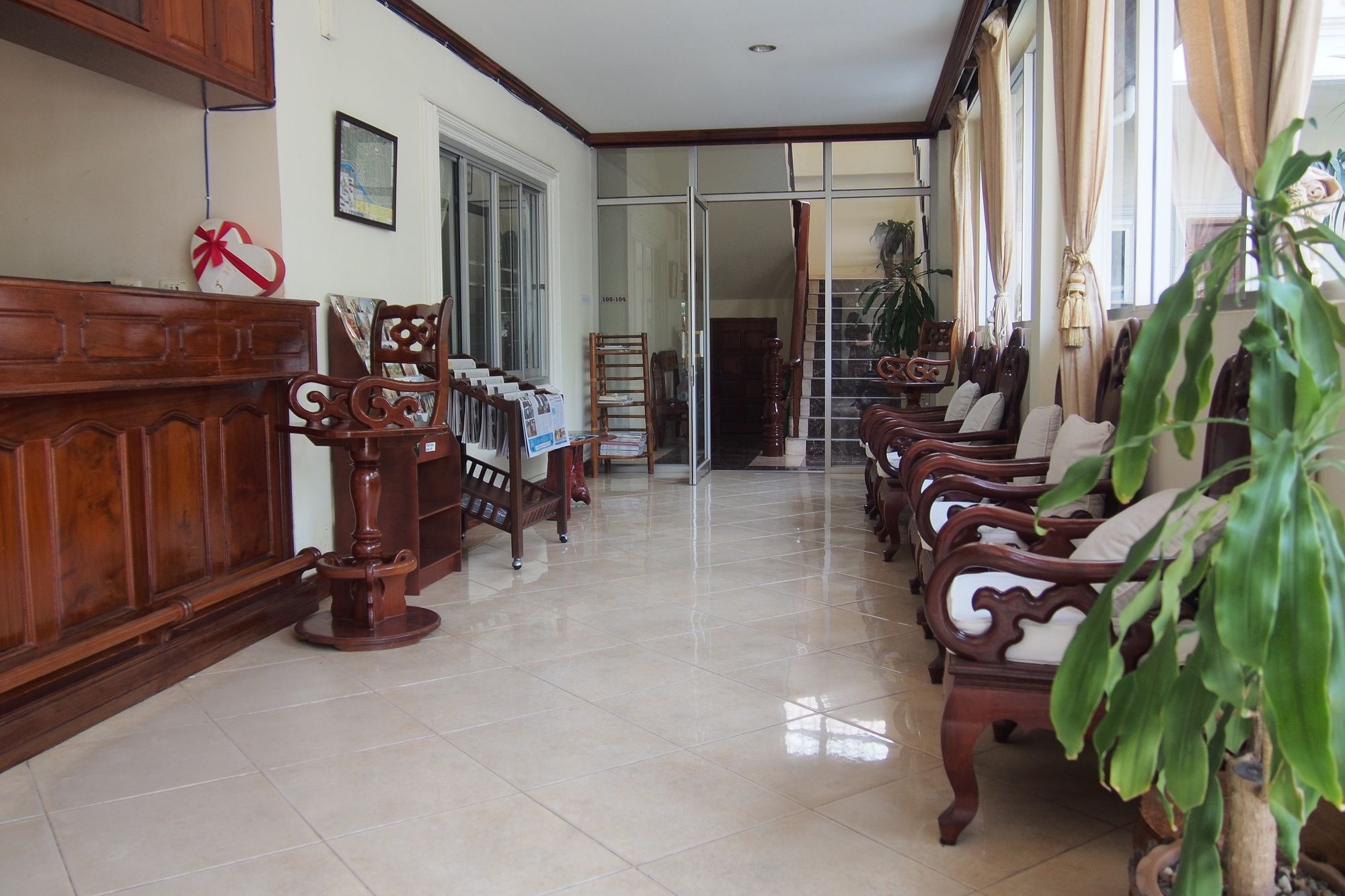 Lalco AR Hotel