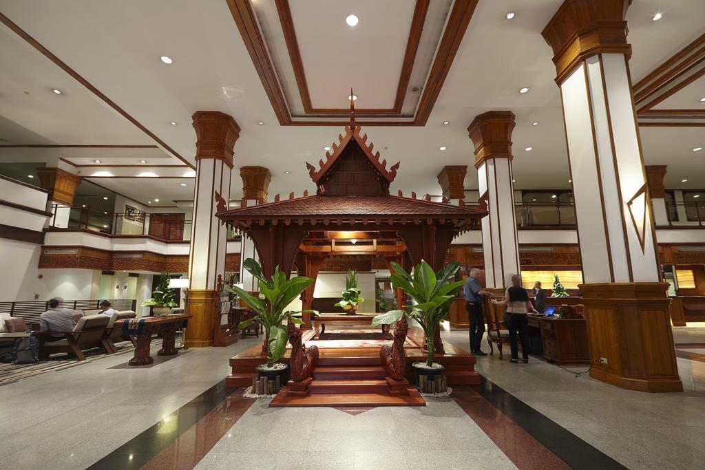 Lao Plaza Hotel