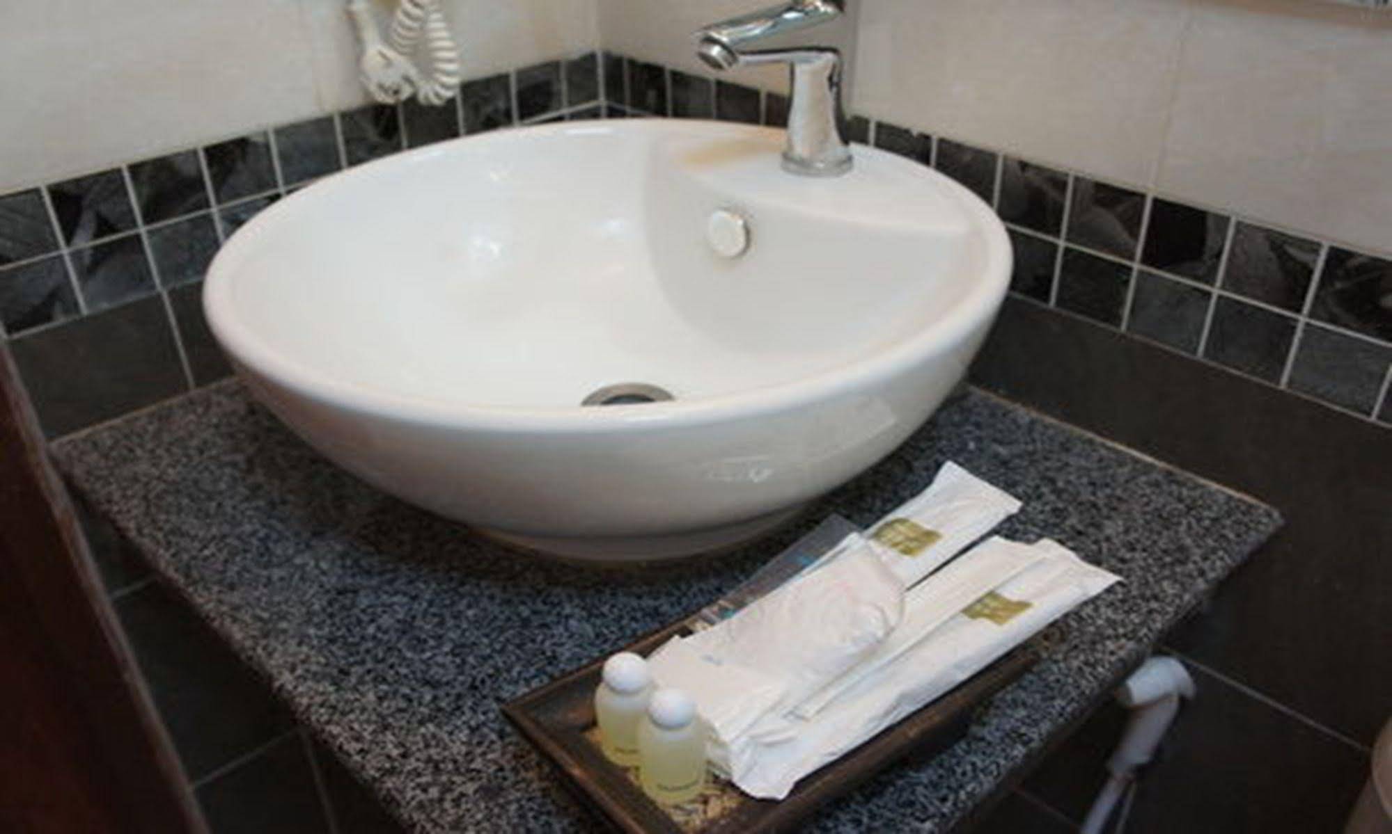 Manorom Boutique Hotel