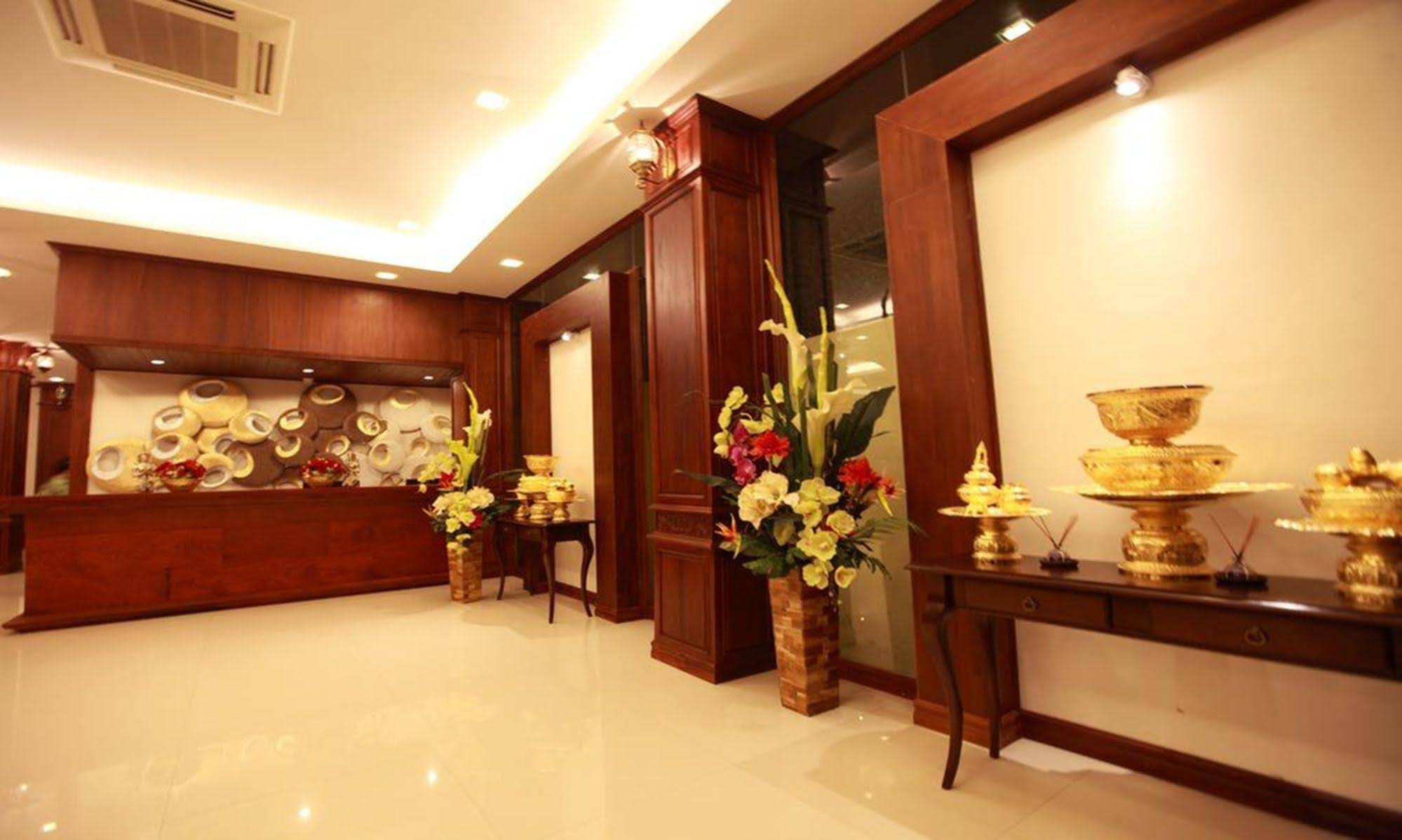 Manorom Boutique Hotel
