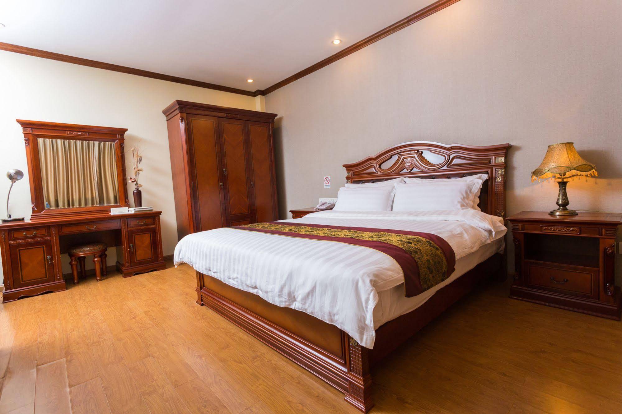 Mekong Hotel