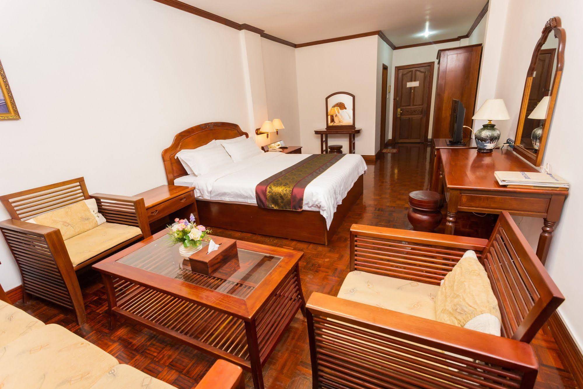 Mekong Hotel