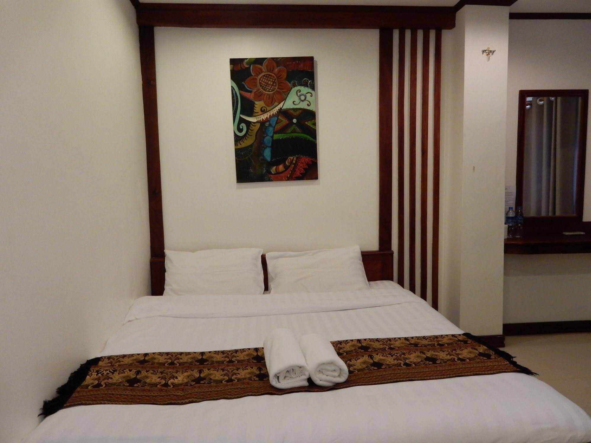New Lao Silk Hotel