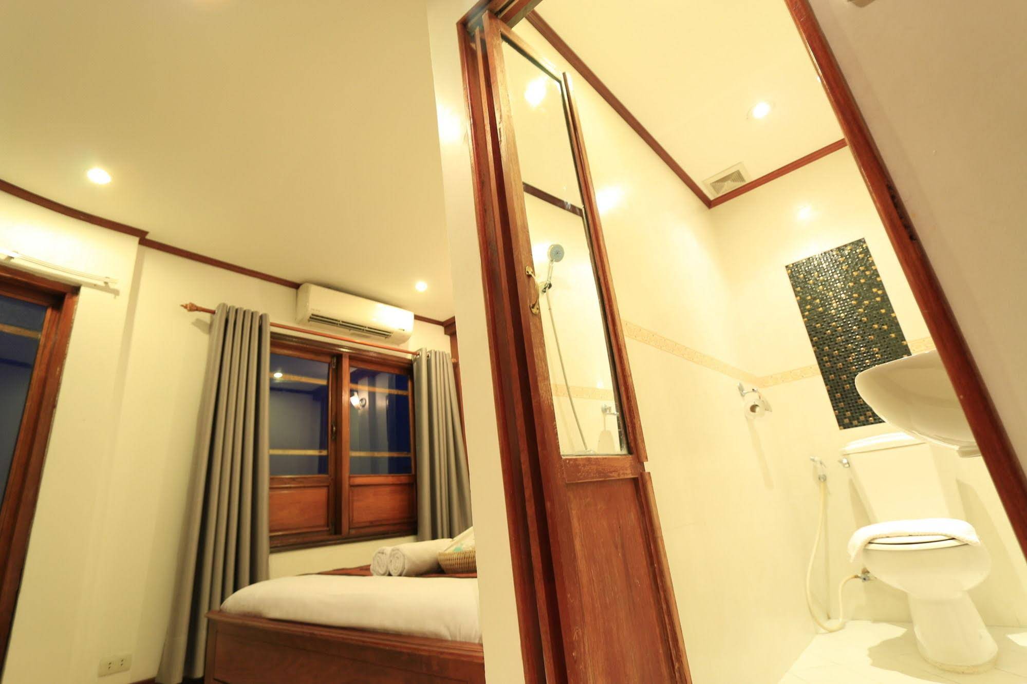 New Lao Silk Hotel