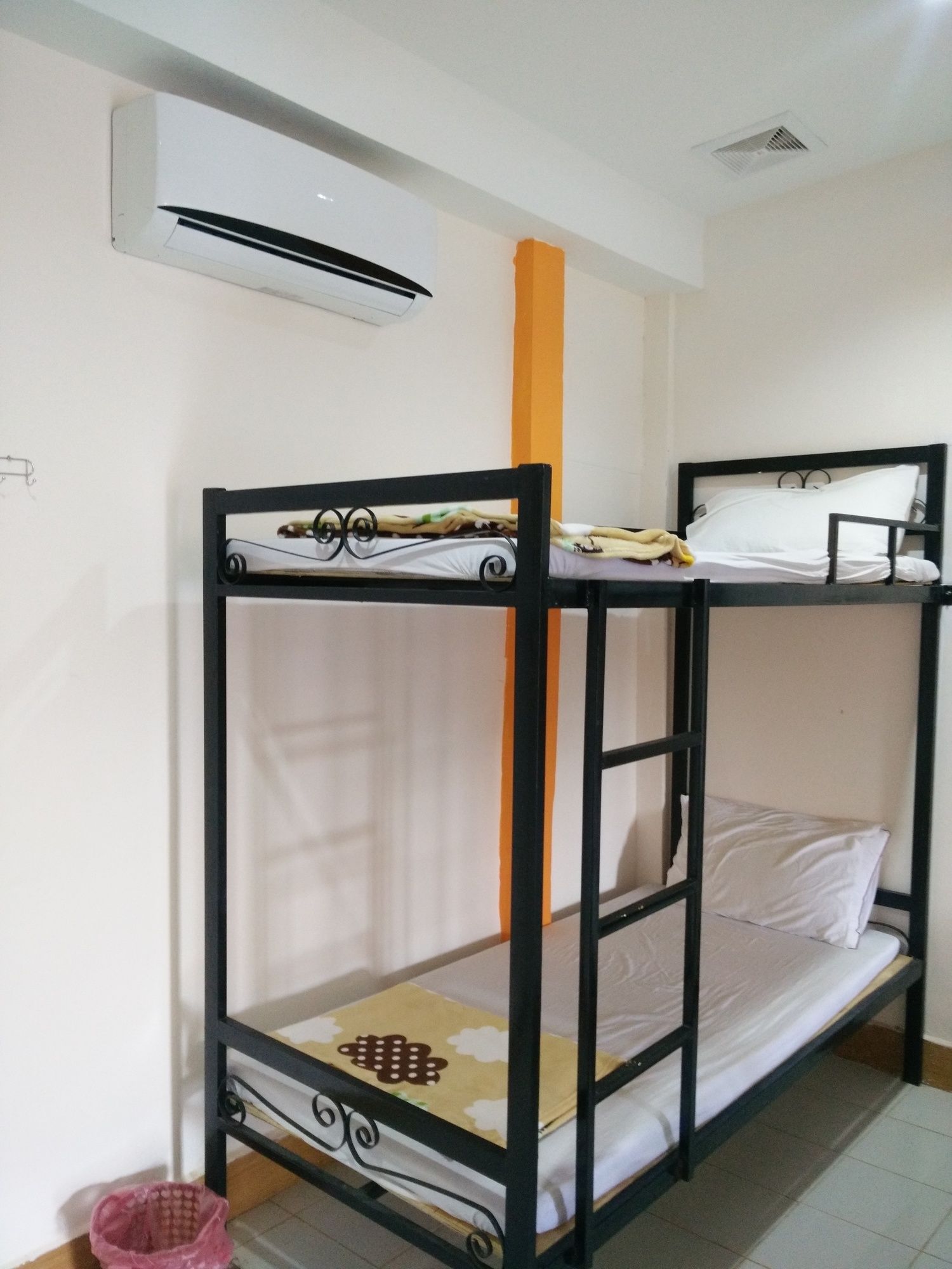 Orange Backpacker Hostel