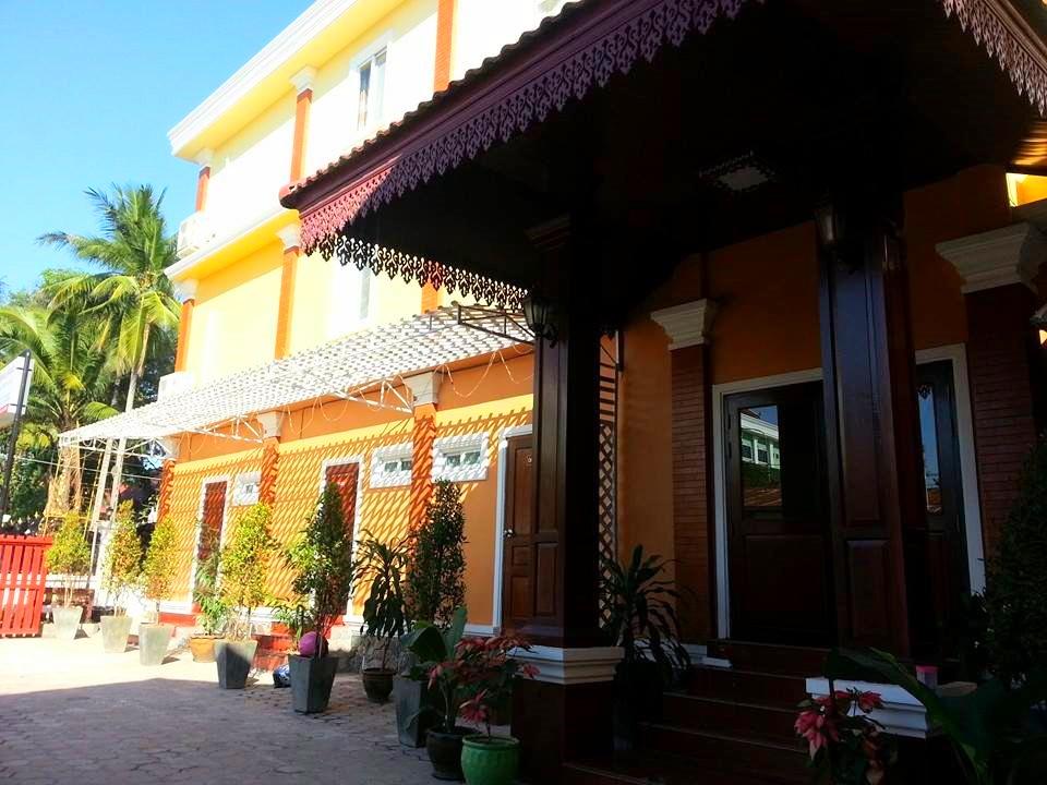Oulayphet Hotel