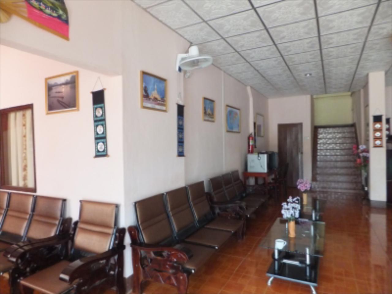 Phakchai Hotel