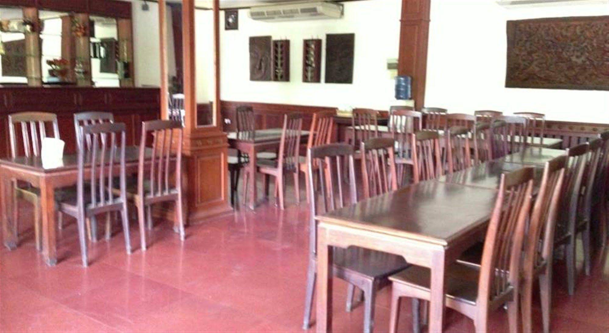 Phisitxay Hotel