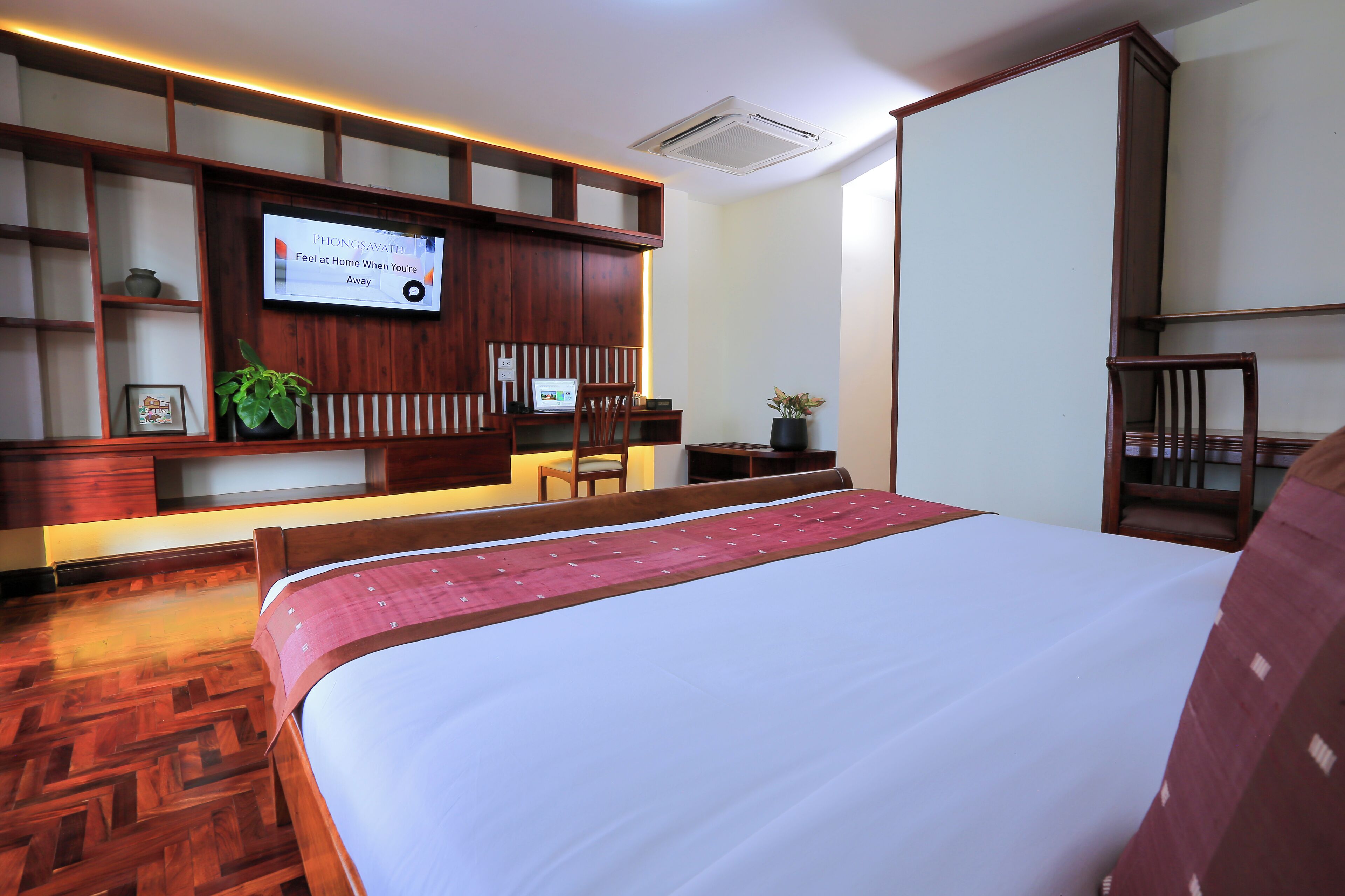 Phongsavath Boutique Hotel