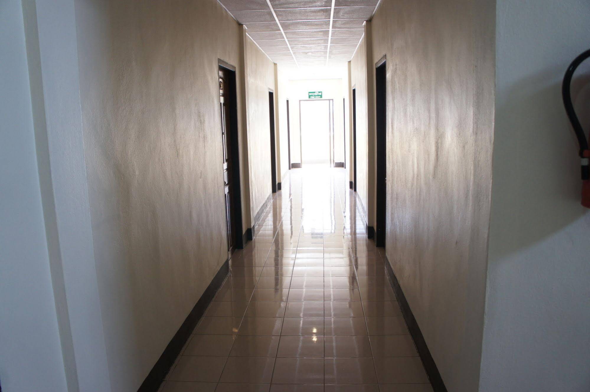 Sisavath Hotel
