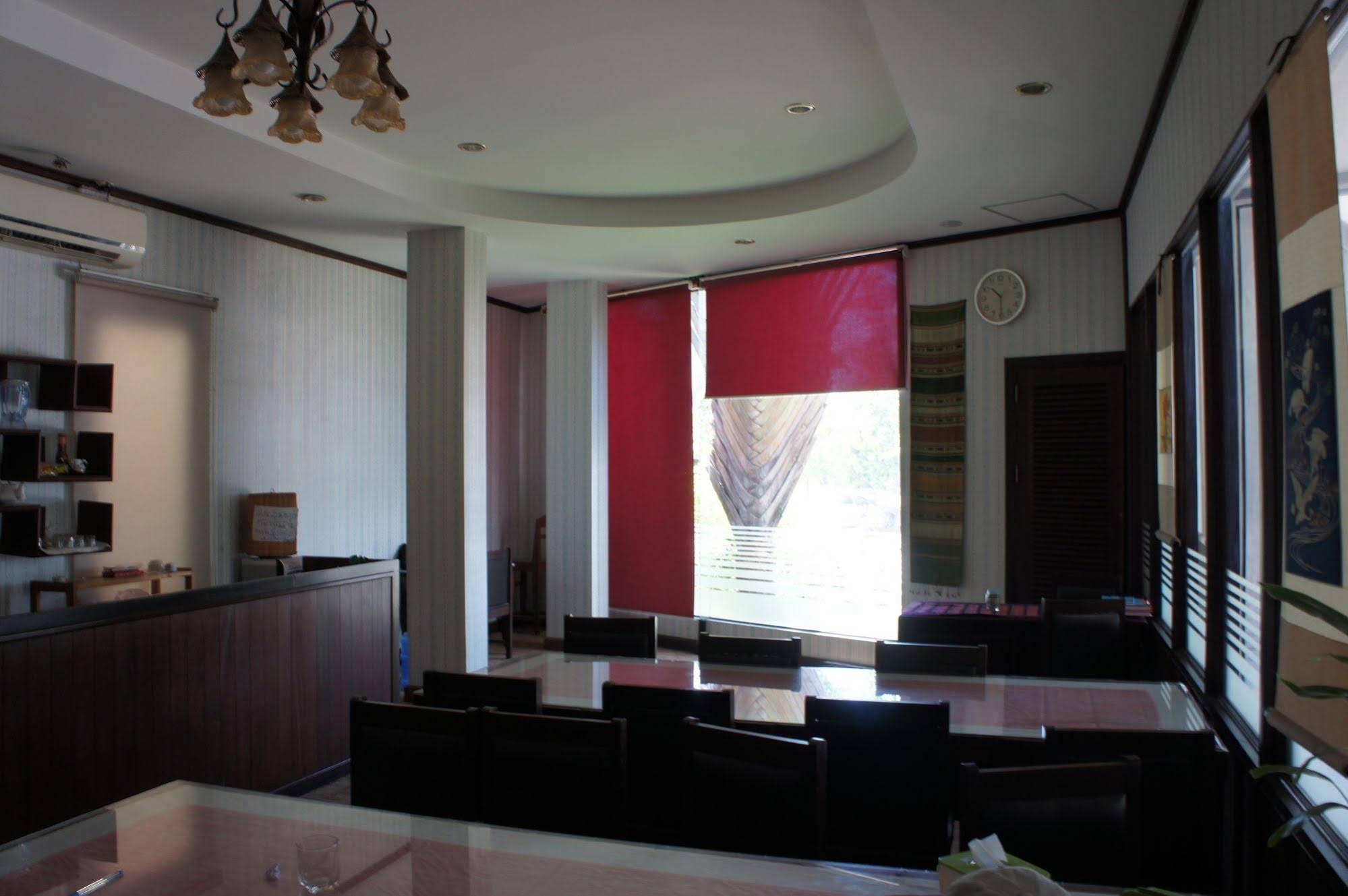 Snk Hotel