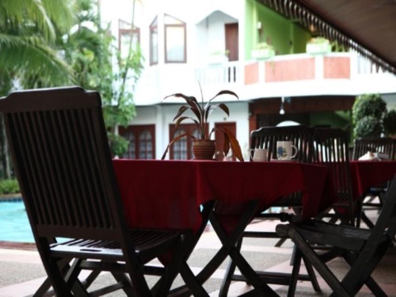 Vansana Hotel